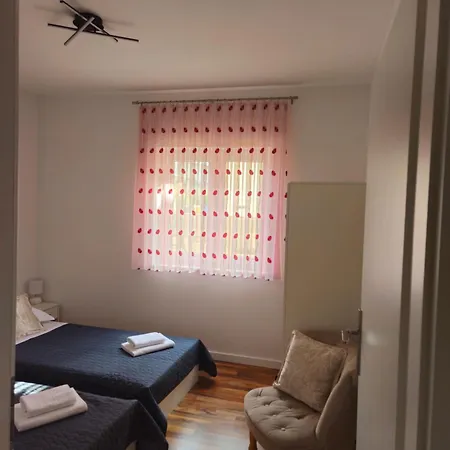 Maja Appartement *